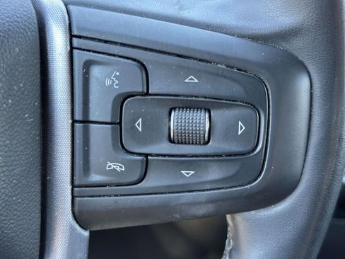 Used 2025 GMC Sierra 1500 SLT AWD/4WD image 15
