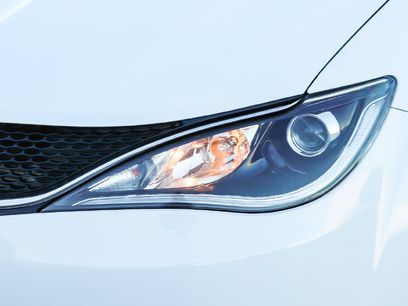 Used 2020 Chrysler Pacifica Touring