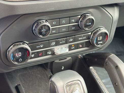 Used 2025 Ford Bronco Raptor w/ Interior Carbon Fiber Pack AWD/4WD image 11
