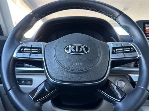 Used 2020 Kia Telluride SX w/ SX Prestige Package image 24