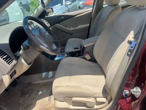 Used 2012 Nissan Altima 2.5 S FWD image 9