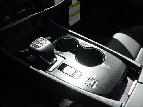 New 2025 Nissan Rogue SV w/ SV Premium Package image 15