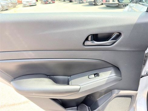 Used 2024 Nissan Altima 2.5 S FWD image 17