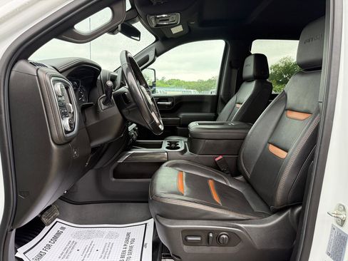 Used 2022 GMC Sierra 2500 AT4 w/ AT4 Preferred Package AWD/4WD image 12