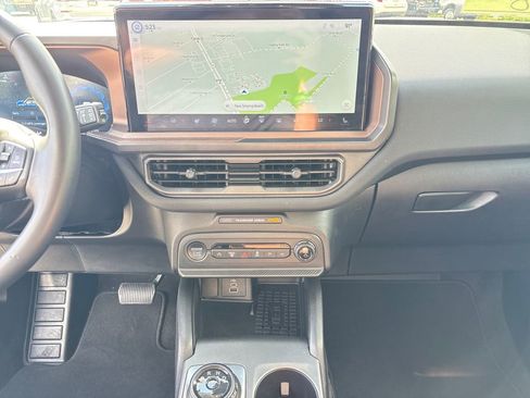 Used 2025 Ford Bronco Sport Outer Banks w/ Outer Banks Tech Package+ AWD/4WD image 23