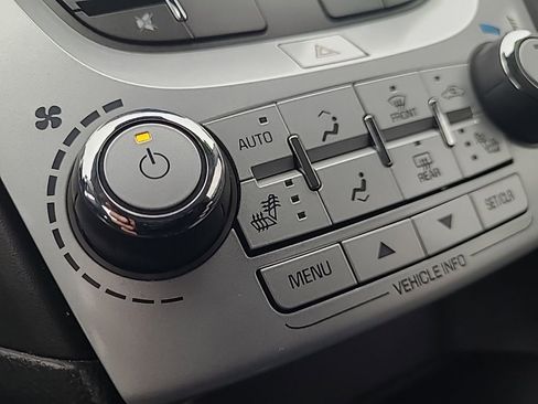 Used 2017 Chevrolet Equinox LT w/ Convenience Package image 23