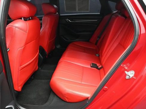 Used 2019 Honda Accord Sport image 10