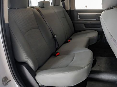 Used 2017 RAM 2500 SLT image 32