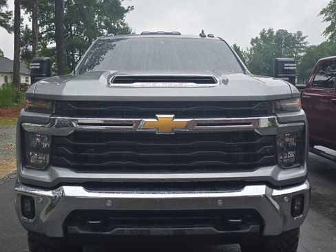 Used 2025 Chevrolet Silverado 2500 LT w/ All Star Edition AWD/4WD image 2