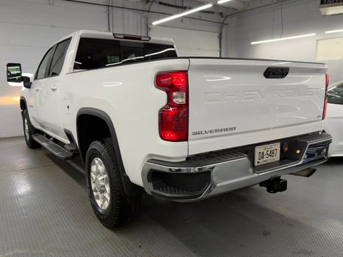 Used 2023 Chevrolet Silverado 2500 LT w/ Convenience Package AWD/4WD image 10