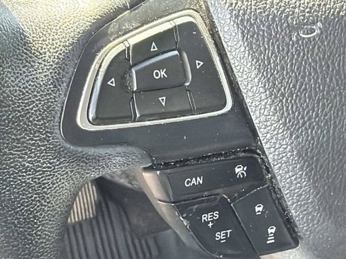 Used 2019 Ford Escape SEL FWD image 13