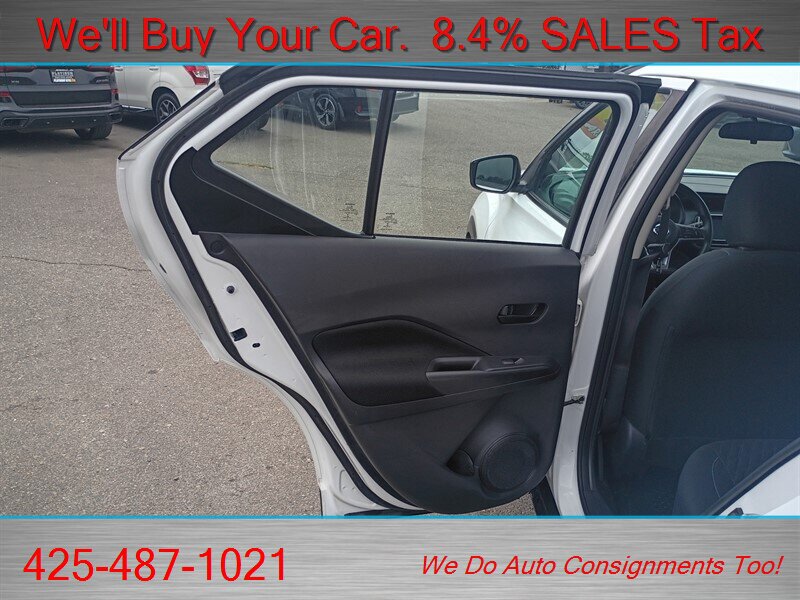 Used 2021 Nissan Kicks S FWD image 13