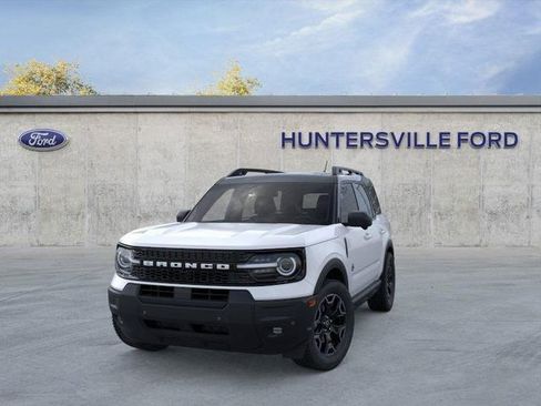 New 2025 Ford Bronco Sport Outer Banks w/ Outer Banks Tech Package+ image 2