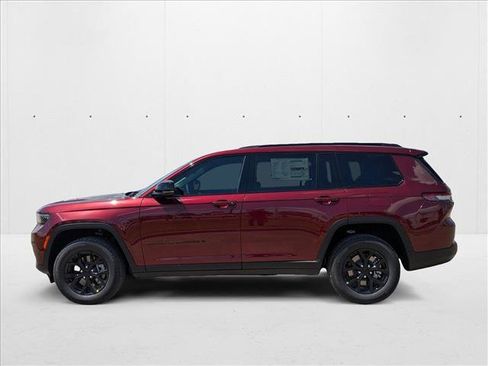 New 2025 Jeep Grand Cherokee L Altitude AWD/4WD image 5