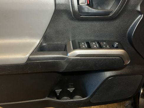 Certified 2023 Toyota Tacoma SR5 image 23