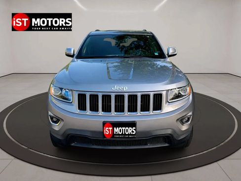 Used 2015 Jeep Grand Cherokee Laredo w/ Quick Order Package 23E AWD/4WD image 3