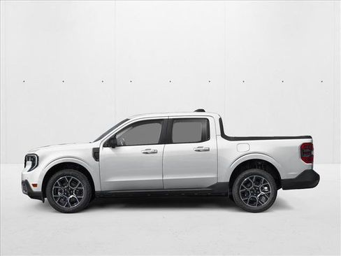 New 2026 Ford Maverick Lariat image 3