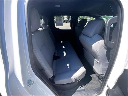 Used 2026 Toyota Tacoma SR5 AWD/4WD image 16