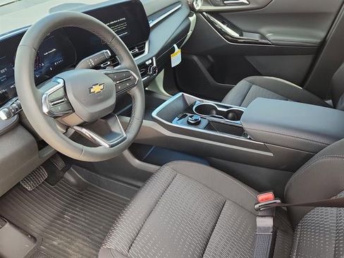 New 2026 Chevrolet Equinox LT w/ Safety and Technology Package AWD/4WD image 6