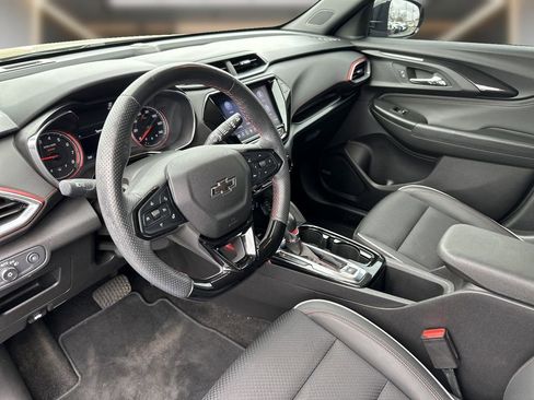 Certified 2022 Chevrolet TrailBlazer RS w/ Sun and Liftgate Package image 11