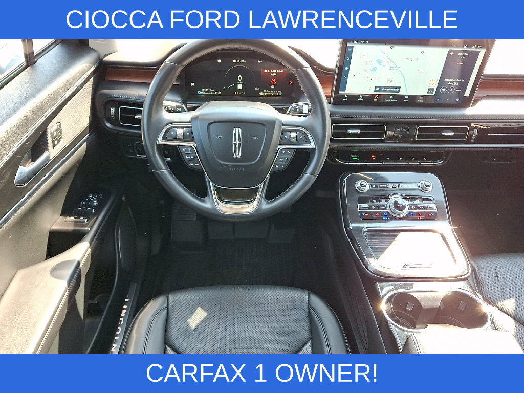 Used 2023 Lincoln Nautilus Reserve AWD/4WD image 2