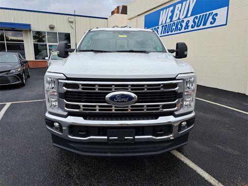 New 2025 Ford F350 XL w/ XL Chrome Package image 2