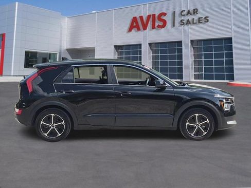 Used 2025 Kia Niro LX FWD image 5