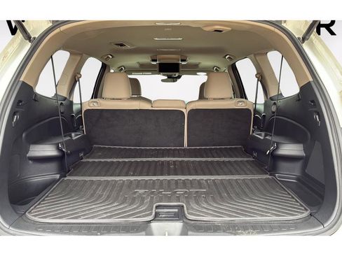 Used 2019 Honda Pilot Touring image 10
