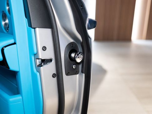 Used 2025 Rolls-Royce Phantom Sedan image 18