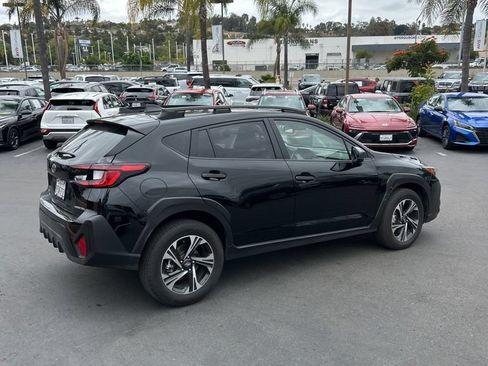 Used 2025 Subaru Crosstrek 2.5i Premium AWD/4WD image 6