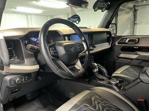Used 2022 Ford Bronco Wildtrak AWD/4WD image 10