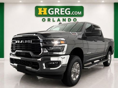 Used 2025 RAM 2500 Big Horn AWD/4WD image 4