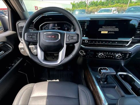 Used 2024 GMC Sierra 1500 Elevation w/ Elevation Premium Package image 6