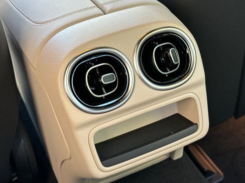 Certified 2025 Mercedes-Benz C 300 4MATIC Sedan image 32