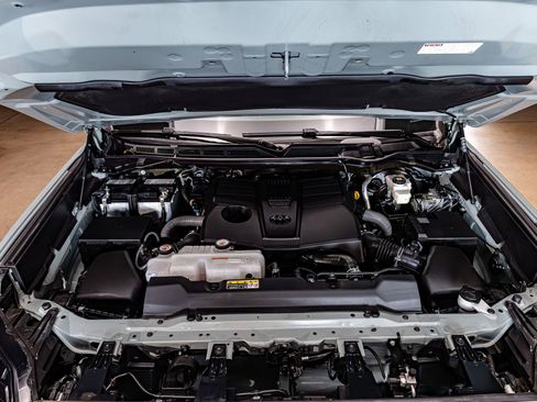 Used 2025 Toyota Tundra SR5 w/ SR5 Convenience Package image 30