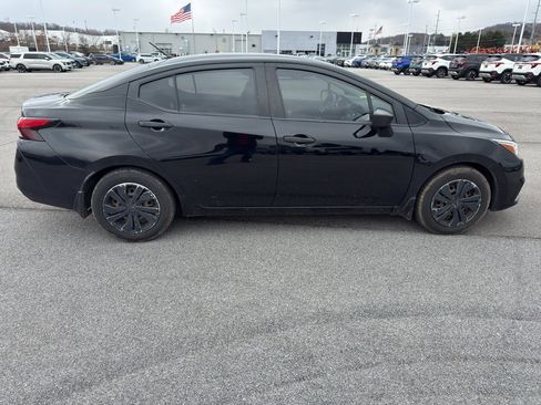 Used 2020 Nissan Versa S image 6