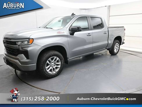 Used 2024 Chevrolet Silverado 1500 RST w/ Z71 Off-Road Package AWD/4WD image 2