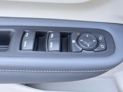 Certified 2022 GMC Terrain Denali w/ Denali Premium Package image 10