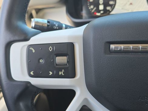 Used 2021 Land Rover Defender 110 SE image 20