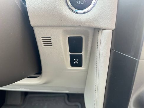 Used 2017 Lexus GX 460 Premium w/ Premium Package AWD/4WD image 14