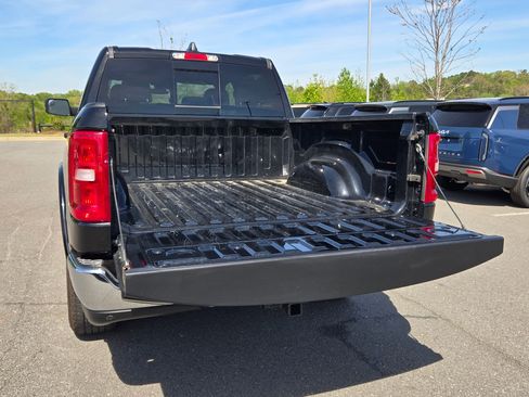 Used 2025 RAM 1500 Big Horn AWD/4WD image 18