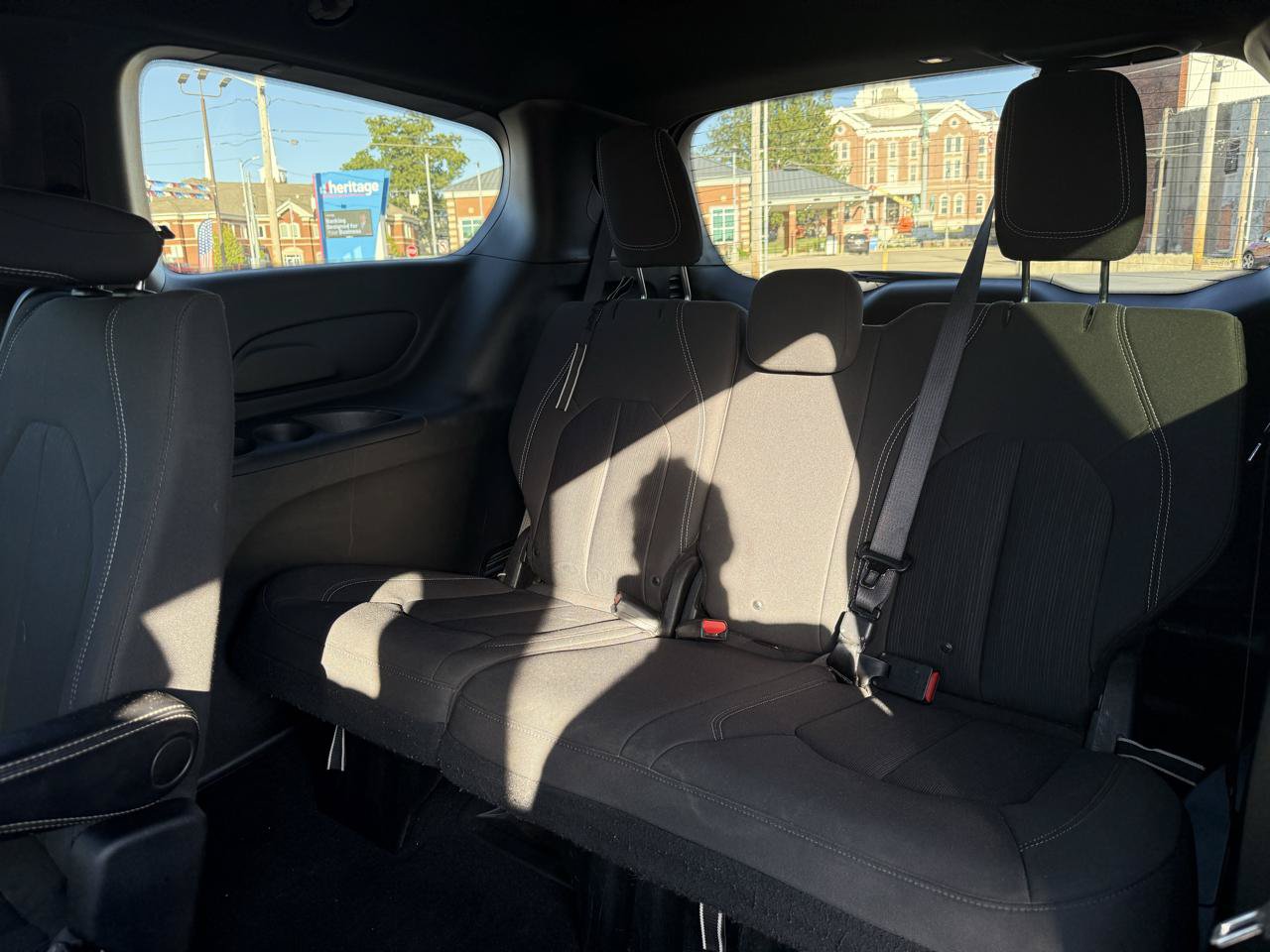 Used 2019 Chrysler Pacifica Touring Plus w/ S Appearance Package FWD image 19