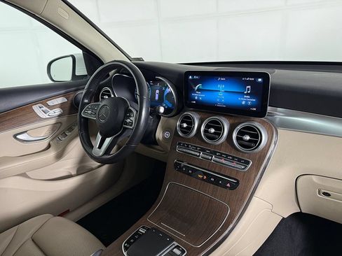 Used 2022 Mercedes-Benz GLC 300 4MATIC image 24