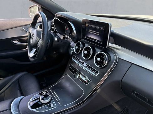 Used 2018 Mercedes-Benz C 300 C 300 4MATIC Sedan 4D image 19