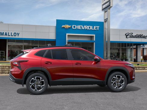 New 2026 Chevrolet Trax LT image 30