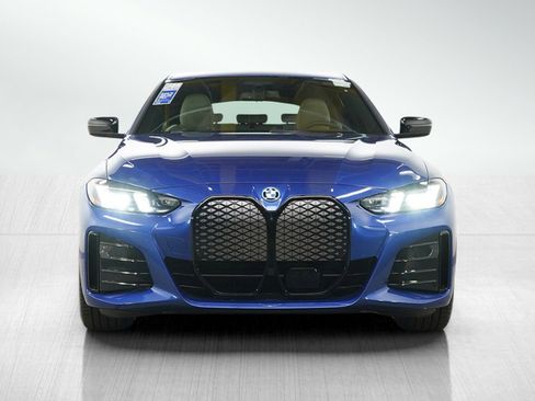 Used 2025 BMW i4 xDrive40i w/ M Sport Package AWD/4WD image 8