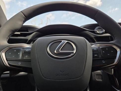 New 2026 Lexus RZ 450e AWD image 32