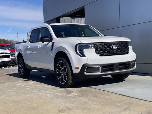 New 2026 Ford Maverick Lariat image 1