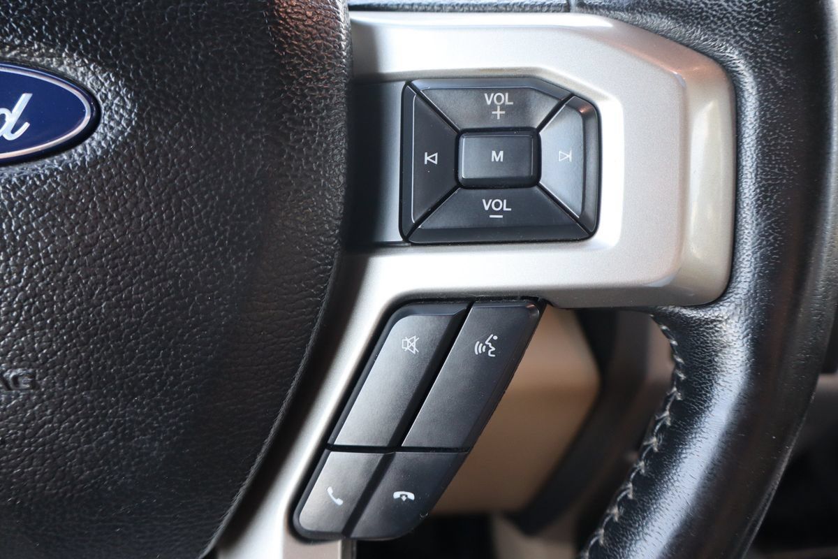 Used 2018 Ford F250 Lariat w/ Chrome Package AWD/4WD image 30