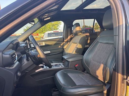 Used 2023 Ford Explorer Timberline w/ Timberline Technology Package AWD/4WD image 9
